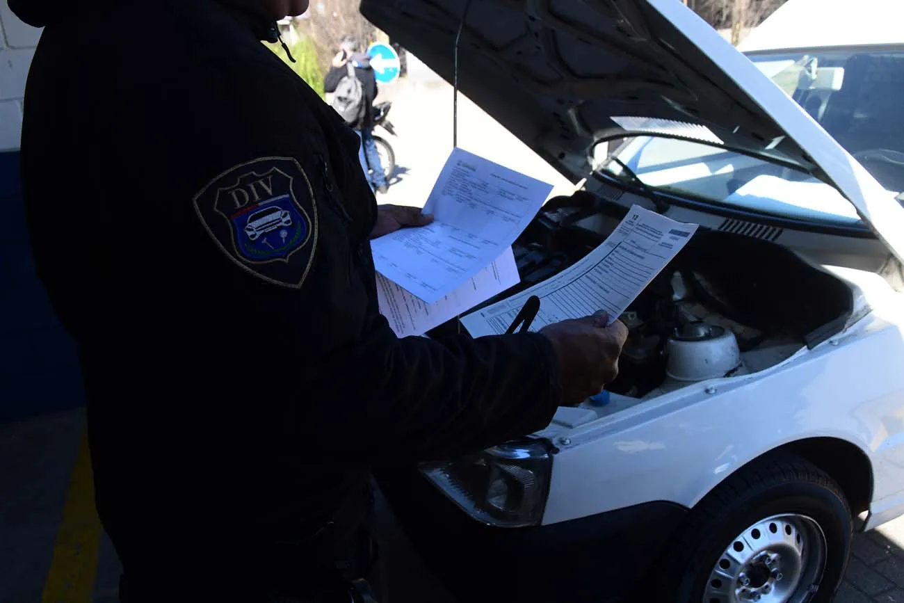 INSPECCION-Y-VERIFICACION-POLICIAL-DE-AUTOS-EN-CORDOBA